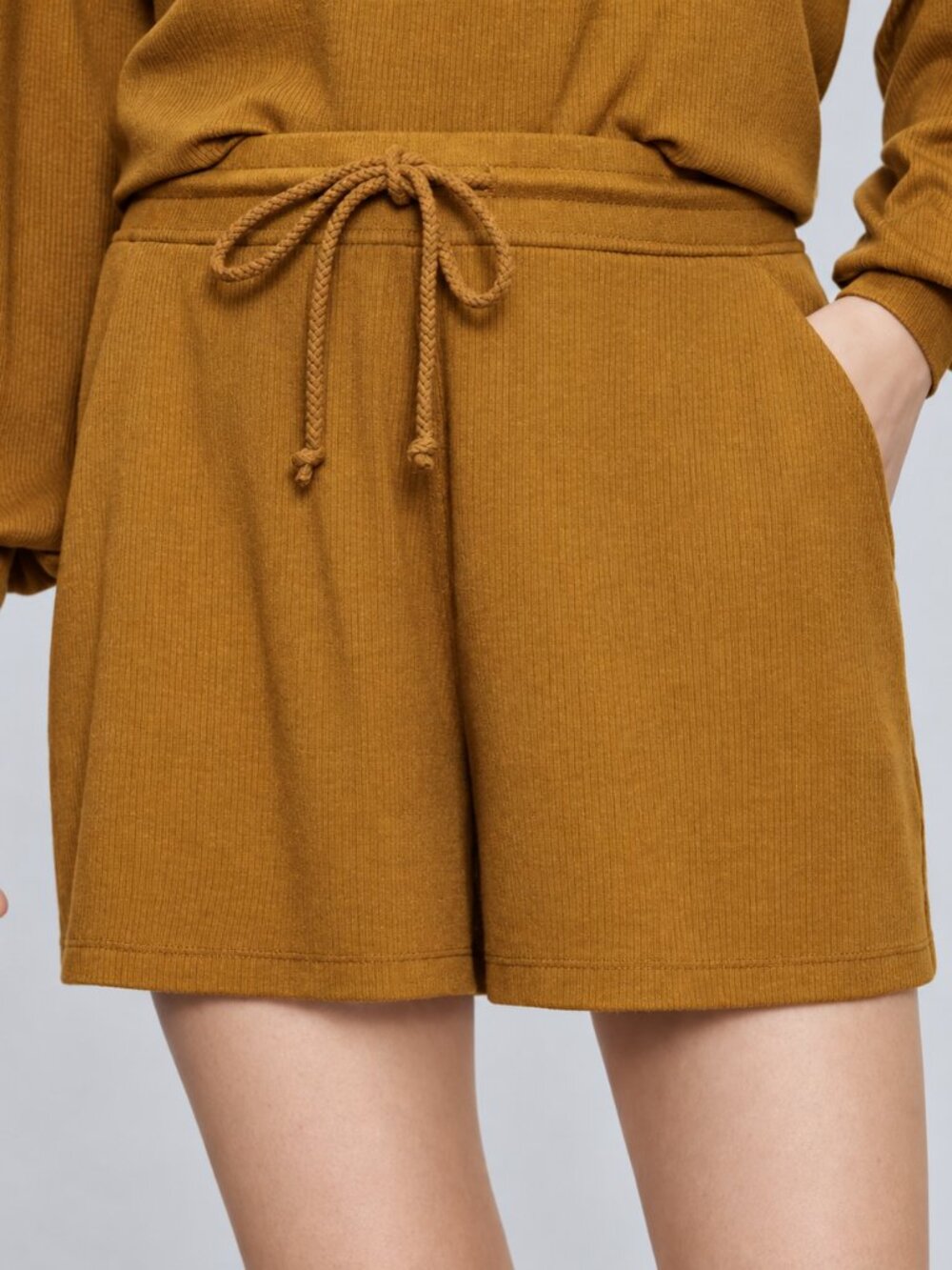 Lou & Grey Ribbed Shorts Aztec Gold Small